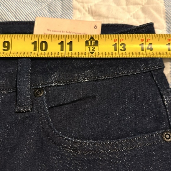 NWT NYDJ Women's Ami Skinny Denim Jeans Color: Rinse - Picture 4 of 15